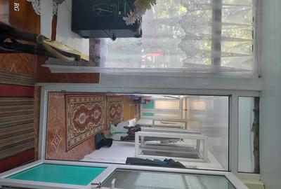 Casă cu 4 camere cu Teren 1000 Mp în Măstăcani - 6