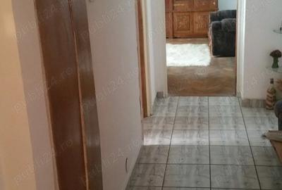 Apartament cu 3 camere semidecomandat în Teilor - 1