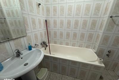 Casă cu 7 camere cu Canalizare în Cotroceni - 7