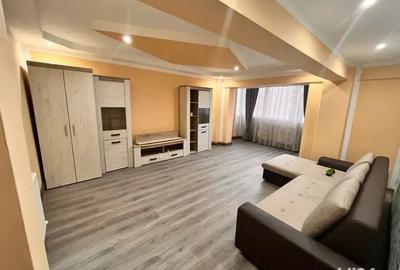 Apartament cu 3 camere decomandat în Central - 1