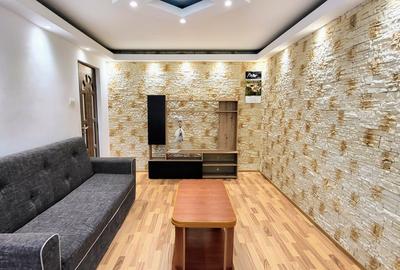 Apartament cu 3 camere decomandat în Dristor - 1