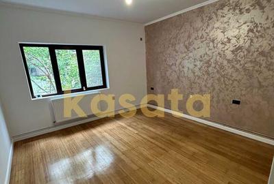 Tineretului apart. in vila interbelicaP+2la parter 71mp a... - 1