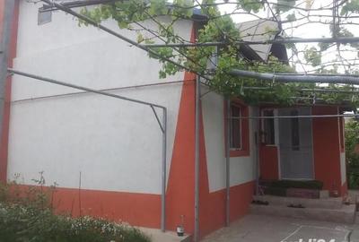 Casă cu 3 camere cu Teren 600 Mp în Lazu - 9