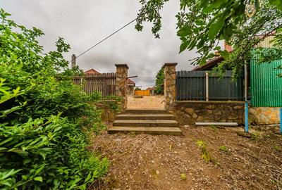 Casă cu 3 camere cu Canalizare în Miniș - 2