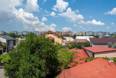 Casă individuală cu 8 camere cu Canalizare în Apărătorii Patriei - 16