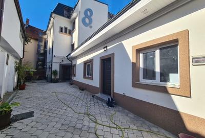 Casă individuală cu 18 camere cu Canalizare în Calea Călărașilor - 1
