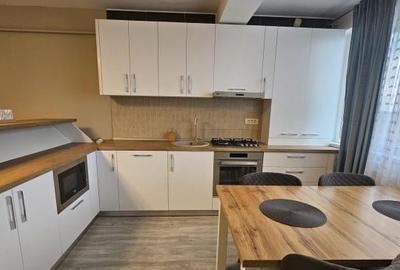 Apartament cu 3 camere semidecomandat în Tomis Nord - 5