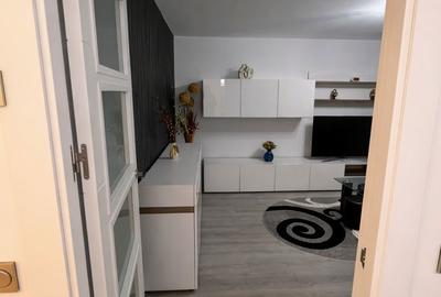 Apartament cu 3 camere, mobilat în Sud - 11