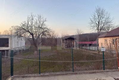 Teren de 600 mp, în Central - 2