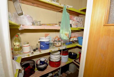 Apartament cu 3 camere semidecomandat, mobilat în Drumul Taberei - 9