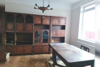 Casă cu 3 camere cu Canalizare în Dâmbul Rotund - 3