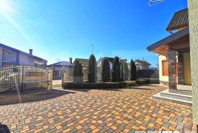 Casă cu 5 camere cu Teren 600 Mp în Central - 2