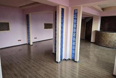 Casă cu Teren 150 Mp în Brătianu - 2