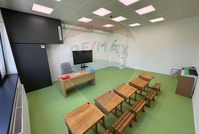 Proprietate specială, de 2,650 mp, în Băneasa - 52