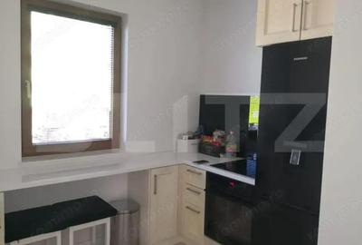 Apartament cu 3 camere semidecomandat în Calea Moldovei - 2