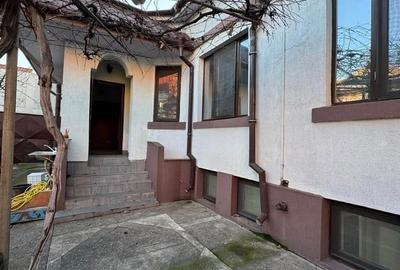 YSAIA IMOBILIARE  - CASA 6 CAMERE DE VANZARE - ICIL - - 31