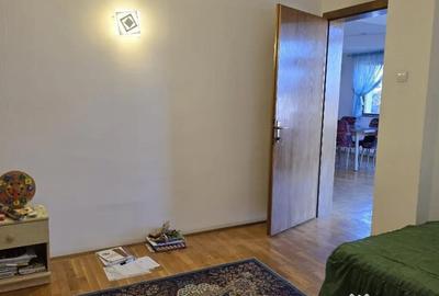 Casă cu 5 camere cu Teren 900 Mp în Zăvoi - 10