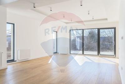 Vila superba Cernica | vedere la padure si lac | finisaje moderne - 2