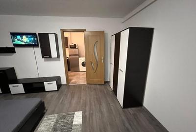 Garsonieră în Vest - 6