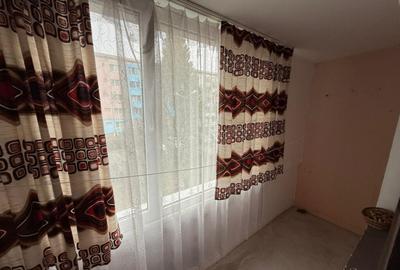 Apartament 2 camere, etaj 1, balcon, baie cu geam zona - 3