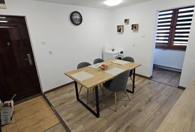 Apartament cu 2 camere decomandat în Central - 1