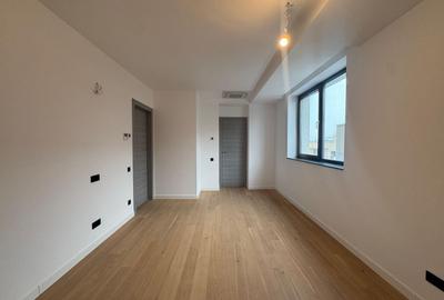 3 camere PREMIUM| 99.7 MP + 9.35 MP terasa - 12