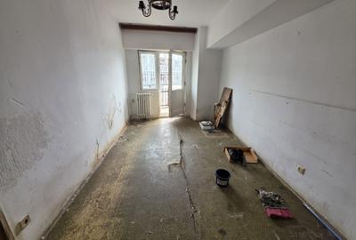 Apartament cu 3 camere decomandat în Giulești - 13
