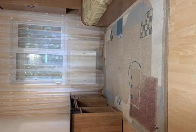 Apartament cu 3 camere decomandat în Nufărul