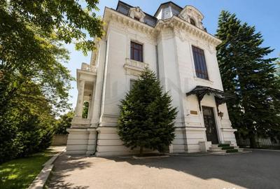 Casă cu 11 camere cu Teren 2100 Mp în Romană - 5
