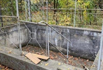 Casă cu 4 camere cu Teren 2200 Mp în Central - 18