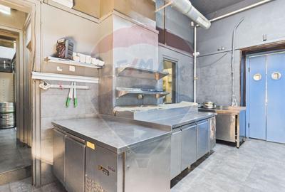 Spațiu comercial, de 230 mp, în Periferie - 11