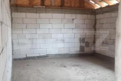 Casă cu 3 camere cu Teren 900 Mp în Drăgănești - 9