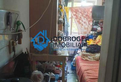 Garsonieră decomandată în Păcii