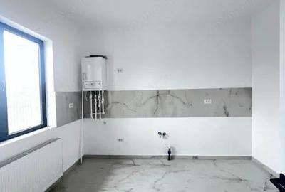 Casă cu Teren 250 Mp în Central