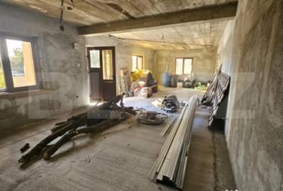 Casă cu 7 camere cu Teren 523 Mp în Central