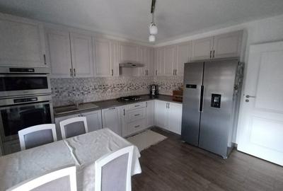 Casă cu 4 camere în Micești - 2