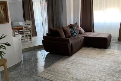 Apartament cu 3 camere decomandat în Soarelui - 2