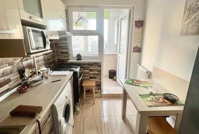 Apartament cu 3 camere decomandat, mobilat în Micro 14 - 6