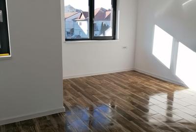 O jumatate de duplex, 5 camere zona friedorf - 8