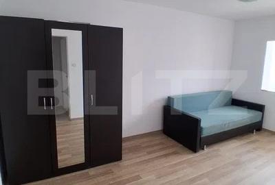 Garsoniera de vanzare, 28 mp, zona Vasile Aron