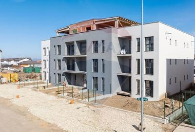 Apartament cu 2 camere semidecomandat în Rulmentul - 17