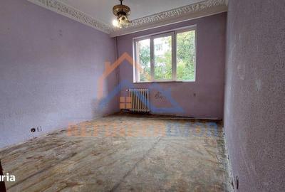 Apartament de vanzare cu 2 camere, zona Titan - 2