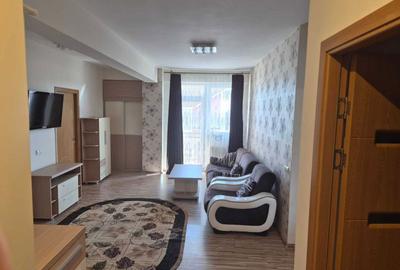 Apartament cu 3 camere decomandat în Turnișor - 3