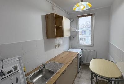 Garsonieră decomandată, mobilată în Drumul Taberei