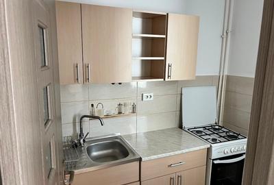 Garsoniera ,32 mp,etaj 7/9,Piata Veteranilor,zona metrou Lujerului