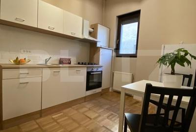 Apartament cu farmec interbelic si utilitate moderna - zona medicina - 6