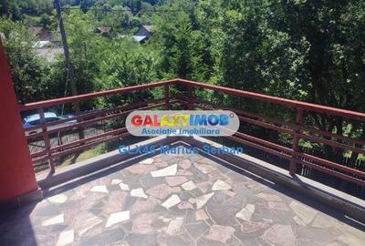 Casă cu 5 camere cu Teren 3657 Mp în Valea Lungă - 17