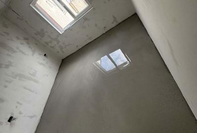 Apartament cu 3 camere decomandat în Lacu - 2