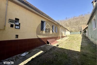 Casă cu 3 camere cu Teren 1343 Mp în Moșna - 10
