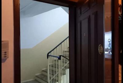 Apartament de vanzare intre Torontalului si pia?a verde zona foarte buna - 10